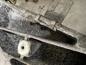 ŁAPA WSPORNIK SKRZYNI BIEGÓW AUTOMAT BMW N47N N57 N57N N57S N57Z N63 N63N