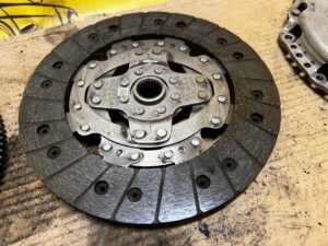 ZESTAW SPRZĘGŁO DOCISK DWUMASA CITROEN 1.2 THP