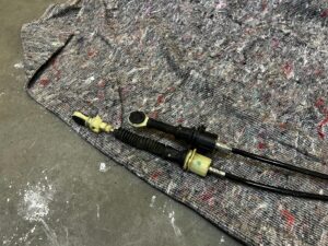 KPL LEWAREK WYBIERAK LINKI CIĘGNA ZMIANY BIEGÓW DACIA DUSTER II 2 1.0 TCE