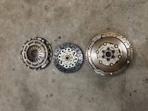 SPRZĘGŁO KOMPLETNE DWUMAS DACIA SANDERO III 1.0 TCE