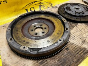 ZESTAW SPRZĘGŁO DOCISK DWUMASA CITROEN 1.6 BLUEHDI