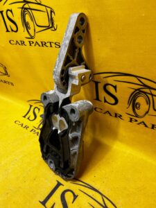 PODUSZKA ŁAPA WSPORNIK SKRZYNI BIEGÓW FORD KUGA MK3