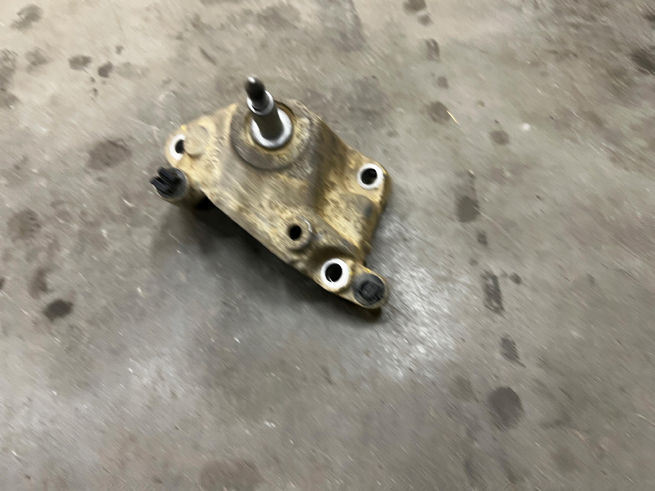 ŁAPA WSPORNIK SKRZYNI BIEGÓW DACIA DOKKER 1.5 BLUE DCI K9K