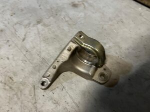 ŁAPA PODPORA WSPORNIK PÓŁOSI RENAULT MEGANE IV RS 1.8 TCE