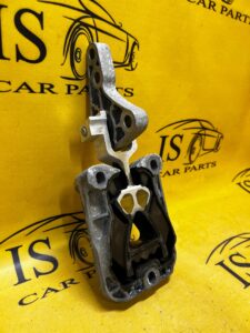 PODUSZKA ŁAPA WSPORNIK SKRZYNI BIEGÓW FORD KUGA MK3