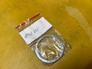 2 X PIERŚCIEŃ ROZPRĘŻNY PRZEGUBU TYŁ BMW 5 E39 E60 7 E38 X5 E53 NOWY OEM