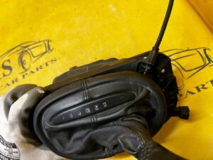 GAŁKA WYBIERAK SKRZYNI BIEGÓW AUTOMAT CHEVROLET CORVETTE C5 97-04