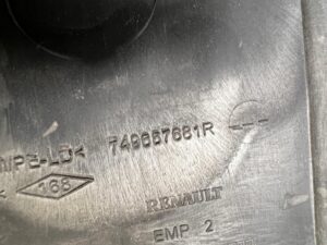 OSŁONA RAMKA WSPORNIK DŹWIGNI ZMIANY BIEGÓW RENAULT ZOE I Z.E.