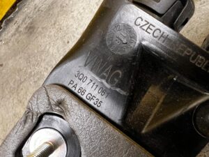 LEWAREK WYBIERAK LINKI CIĘGNA ZMIANY BIEGÓW VW PASSAT B8 SKODA SUPERB III