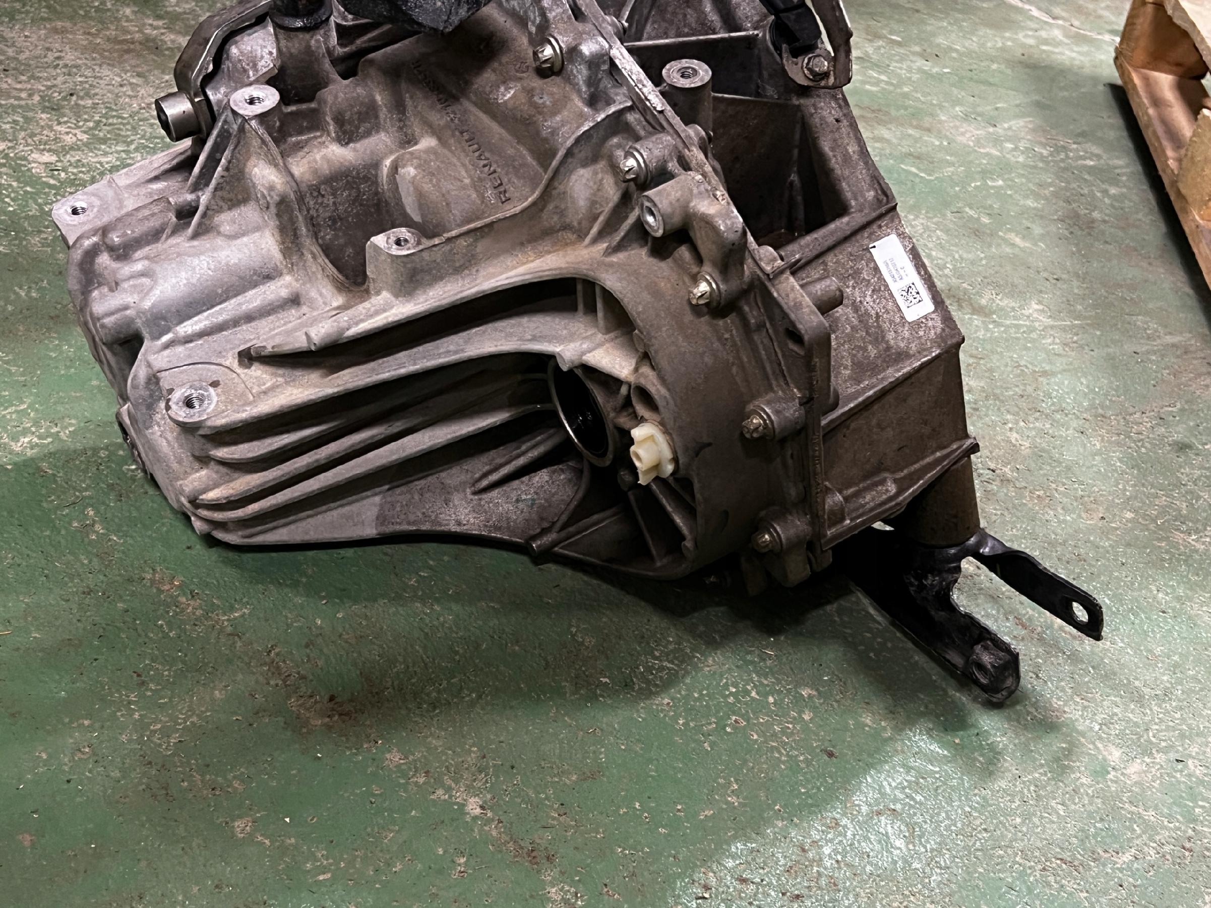 SKRZYNIA BIEGÓW MANUALNA JT4002 6 BIEGÓW DACIA DUSTER II 2 1.0 TCE