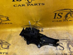 WYBIERAK LEWAREK DŹWIGNIA ZMIANY SKRZYNI BIEGÓW TOYOTA HILUX VIII 8 AUTOMAT