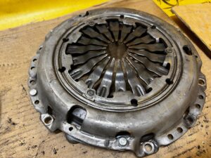 ZESTAW SPRZĘGŁO DOCISK DWUMASA CITROEN 1.6 BLUEHDI