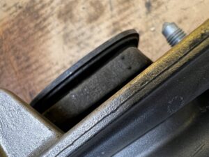 ŁAPA PODUSZKA SKRZYNI RENAULT KADJAR 1.3 TCE