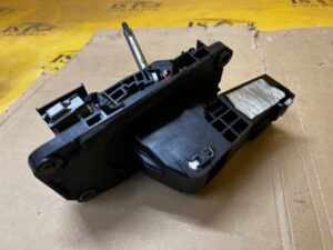 LEWAREK WYBIERAK AUTOMATYCZNEJ SKRZYNI BIEGÓW FORD MUSTANG VI USA