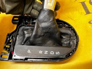 LEWAREK WYBIERAK AUTOMATYCZNEJ SKRZYNI BIEGÓW FORD MUSTANG VI USA