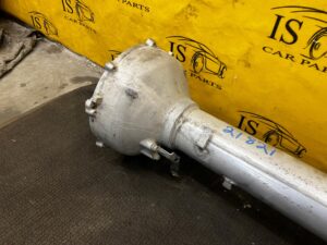 WAŁ NAPĘDOWY AUTOMAT CHEVROLET CORVETTE C5 97-04