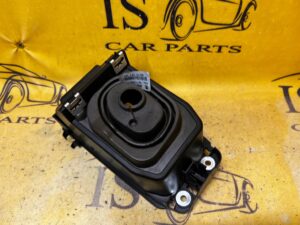 OBUDOWA WSPORNIK PANEL MOCOWANIE LEWARKA ZMIANY BIEGÓW MANUAL SKODA SCALA