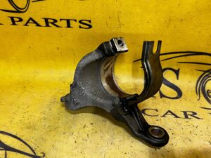 ŁAPA WSPORNIK PODPORA PÓŁOSI MERCEDES RENAULT DACIA 1.5 DCI 1.5 BLUE DCI