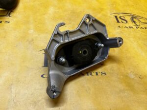 ŁAPA PODUSZKA SKRZYNI BIEGÓW DACIA SANDERO III 1.0 TCE