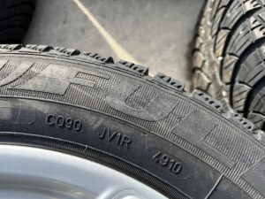 KOŁA FELGI OPONY CAŁOROCZNE ZIMOWE FORD FIESTA MK7 185/60 R15