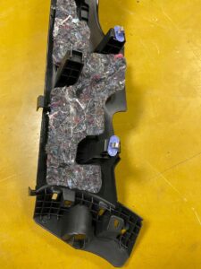 OSŁONA PROGU DRZWI PRAWA RENAULT MEGANE IV SEDAN