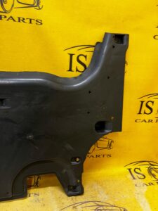 OSŁONA ZAŚLEPKA PLASTIK PODWOZIA ZBIORNIKA PRAWA BMW 5 G30