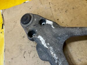 WAHACZ PRZÓD PRZEDNI LEWY DOLNY CHEVROLET CORVETTE C5 97-04