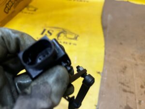 CZUJNIK POZIOMOWANIA LAMP TYŁ LEWY MERCEDES GL X166