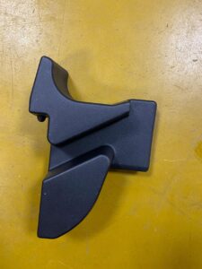 OSŁONA ZAŚLEPKA POKRYWA LEWA FORD FIESTA MK8