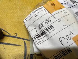 ZAWIAS PODŁOGI WKŁADANEJ BAGAŻNIKA BMW 5 F11 KOMBI NOWY OEM