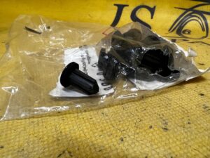 KOŁKI NAKRĘTKI MOCOWANIE BOCZKA DRZWI TYŁ BMW E70 F15 F16 F25 F26 F85 F86