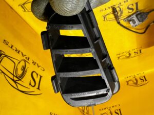 KRATKA ZAŚLEPKA MASKOWNICA DESKI LEWA RENAULT MEGANE IV