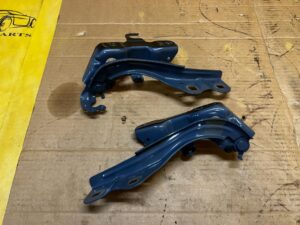 ZAWIASY MASKI POKRYWY SILNIKA FORD BRONCO 21- AZURE GREY PEARL