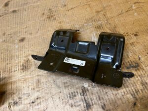 WSPORNIK UCHWYT MOCOWANIE TUNELU ŚRODKOWEGO FORD BRONCO 21-