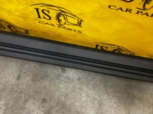 OSŁONA LISTWA PROGU PROGOWA PRÓG PRAWY PRAWA FORD KUGA MK3 LIFT