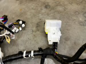 WIĄZKA INSTALACJA OKABLOWANIE TOYOTA HILUX VIII 2.4D D4D