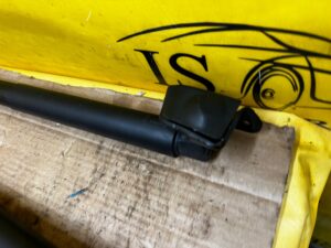 KOMPLET SIŁOWNIKI ELEKTRYCZNE KLAPY TYŁ BAGAŻNIKA MERCEDES GLS X166