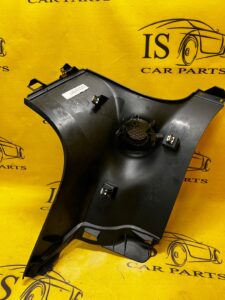 POSZYCIE SŁUPKA PRAWE JEEP GRAND CHEROKEE WK2