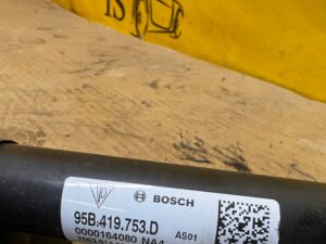 KRZYŻAK DRĄŻEK PRZEGUB ŁĄCZNIK KOLUMNY KIEROWNICZEJ PORSCHE MACAN 95B