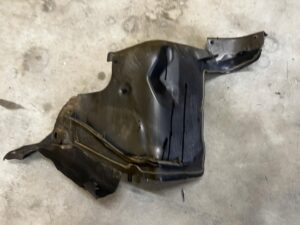 OSŁONA PŁYTA ŚCIANY GRODZIOWEJ SILNIKA MERCEDES GL X166