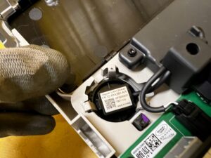 LAMPKA OŚWIETLENIE PODSUFITKI SZYBERDACH JAGUAR E-PACE X540