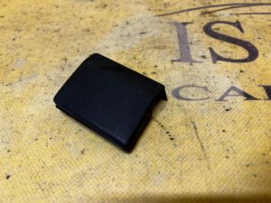 OSŁONA PLASTIK ZAŚLEPKA PORSCHE CAYENNE II 7P5 LIFT 92A