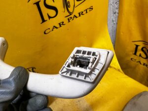 UCHWYT UCHO PODSUFITKI PRZEDNI BMW 5 G30