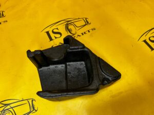 OGRANICZNIK PROWADNICY DRUGIEGO RZĘDU SIEDZEŃ LEWY TESLA MODEL 3 PRZEDLIFT