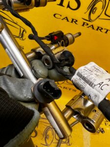 LISTWA WTRYSKOWA WTRYSKI FORD ESCAPE MK4 1.5 EB