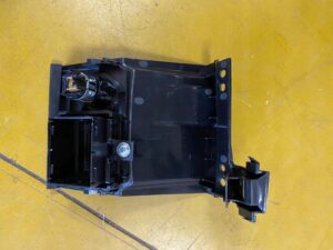 OSŁONA ZAŚLEPK GNIAZDO 12V ZAPALNICZKA INFNITI Q30