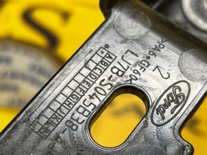 WSPORNIK MOCOWANIE STELAŻ DESKI FORD KUGA MK3