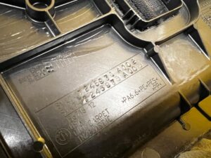 BOCZEK TAPICERKA BAGAŻNIKA LEWY LEWA BMW X6 F16 E71