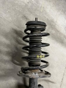 NOGA ZWROTNICA AMORTYZATOR PRZÓD LEWY CITROEN DS5 I 2.0 HDI HYBRID