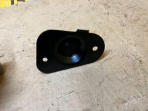 RYGIEL MOCOWANIE OPARCIA FOTELA KANAPY TYŁ PRAWY PORSCHE MACAN 95B